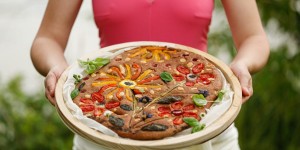 Beitragsbild des Blogbeitrags FLOWER FOCACCIA GARDEN! Ein Ausflug an den See mit nachhaltiger und fairer Bademode von MY MARINI