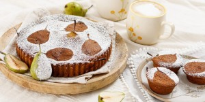 Beitragsbild des Blogbeitrags MÄRCHENHAFT LECKER UND ZUM TRÄUMEN NAH! Saftiger Birnenkuchen mit salziger Nussbutter und Mandeln