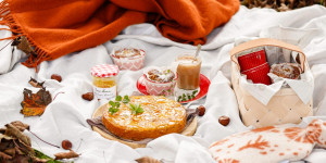 Beitragsbild des Blogbeitrags AUF IN EINE LANGSAME UND GEMÜTLICHE ADVENTSZEIT! Birnen-Maroni-Muffins mit Walnusskruste