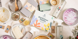 Beitragsbild des Blogbeitrags MY GREEN CLEANING MIT KLAENY! Jetzt wird nachhaltig geputzt – meine grünen Simplify-Tipps für eine saubere und plastikfreie Küche