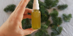 Beitragsbild des Blogbeitrags Rezept Christbaumöl zur Hautpflege