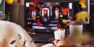 Beitragsbild des Blogbeitrags Die 9 Herbstfilme mit den besten Einrichtungsideen