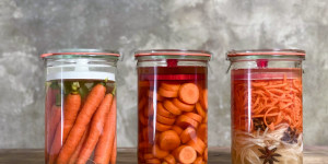 Beitragsbild des Blogbeitrags Fermentierte Karotten – Drei mal anders 