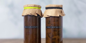 Beitragsbild des Blogbeitrags Chai-Kletzen oder Zwetschgen in Chai Tee – Das perfekte Weihnachtsgeschenk aus der Küche