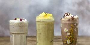 Beitragsbild des Blogbeitrags Thandai – der Geschmack von Holi – Klassisch, Mango & mit Schoko