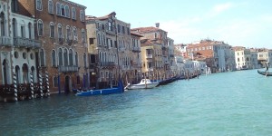 Beitragsbild des Blogbeitrags Venedig: Von einem Extrem ins andere