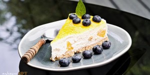 Beitragsbild des Blogbeitrags Cheese Cake mit Pfirsich und Kokos – ohne backen