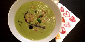 Beitragsbild des Blogbeitrags Brennnessel-Suppe