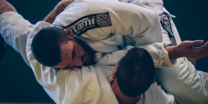 Beitragsbild des Blogbeitrags Grappling – Techniken, Stile, Selbstverteidigung