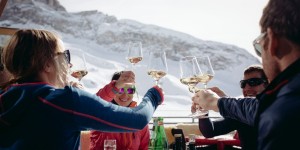 Beitragsbild des Blogbeitrags 15 Tipps, wie du im Skiurlaub einen guten Eindruck hinterlässt