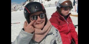 Beitragsbild des Blogbeitrags Skifahren mit Down Syndrom – kein Problem! 