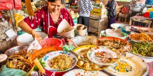 Beitragsbild des Blogbeitrags Essen auf Bali – Top 5 Nasi Campur um Ubud