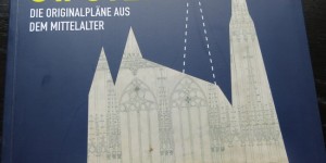 Beitragsbild des Blogbeitrags Nummer 20 der Bücherchallenge – zwischen romanisch und gotisch