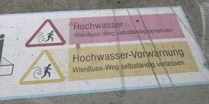 Beitragsbild des Blogbeitrags Stadtspaziergänge – Über Pflastersteine neben der Wien