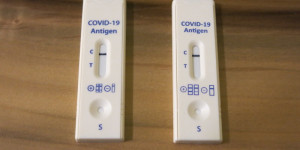 Beitragsbild des Blogbeitrags Zweimal negativ, juhu