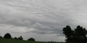 Beitragsbild des Blogbeitrags Anstrengender Tag, der im Regen ausklingt