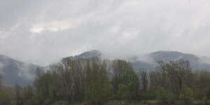 Beitragsbild des Blogbeitrags Sonntag 2.April 2023- Wasser, Wolken, Regenbögen
