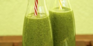 Beitragsbild des Blogbeitrags Grüne Smoothies: Kiwi-Melone-Rucola 