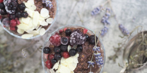 Beitragsbild des Blogbeitrags Cremiges Schoko- Porridge I in 5 Minuten fertig