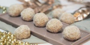 Beitragsbild des Blogbeitrags Raffaello Bliss Balls I Energiekugeln 