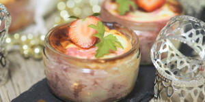 Beitragsbild des Blogbeitrags Cheesecake Bowl I mit Erdbeeren I Ofen oder Heißluftfritteuse