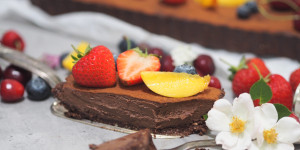 Beitragsbild des Blogbeitrags No bake Schokotarte I glutenfrei schlemmen 