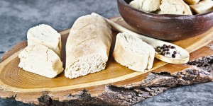 Beitragsbild des Blogbeitrags Baguette der Brotklassiker einfach selbst gemacht