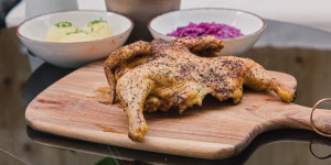 Beitragsbild des Blogbeitrags Brathuhn Cajun Style, erstaunlich einfach, 100% Genuss aus dem Ofen!