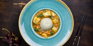 Beitragsbild des Blogbeitrags Fisch Curry vom Kabeljau, würzig, aromatischer Genussmoment aus dem Wok