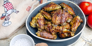 Beitragsbild des Blogbeitrags BBQ Chicken Wings aus dem Ofen, so einfach, so schnell, so gut! Hammer geil! 