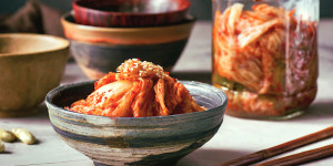 Beitragsbild des Blogbeitrags Kimchi, pikante Variante, als Beilage oder zum Kochen, gemacht in weniger als 3 Stunden! 