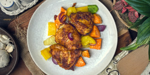 Beitragsbild des Blogbeitrags Spicy Chicken Fingerfood, in 30 Minuten zum absolut schmackhaften Snack für die Hand!