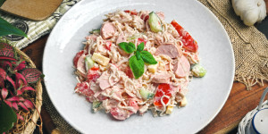 Beitragsbild des Blogbeitrags Spaghettini Wurstsalat, ein Gericht von heute mit Zutaten von gestern, einfach und gut!