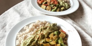 Beitragsbild des Blogbeitrags Marokkanisches Bohnencurry mit Guacamole 