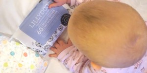 Beitragsbild des Blogbeitrags Wickeln – aber natürlich! | Die neuen LILLYDOO Feuchttücher mit 99% Wasser und Mandelöl