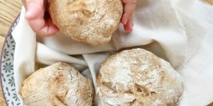 Beitragsbild des Blogbeitrags Rezept | Brötchen selber backen mit nur 4 Zutaten