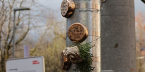 Beitragsbild des Blogbeitrags Na endlich: Innsbruck gedenkt der von den Nazis Ermordeten