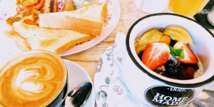 Beitragsbild des Blogbeitrags Little Britain – vegan frühstücken in Wien 