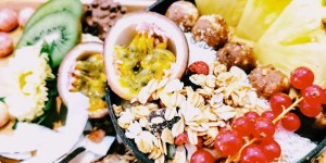 Beitragsbild des Blogbeitrags Bali Brunch bei Oio Poke – vegan frühstücken in Wien 