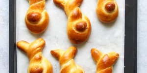 Beitragsbild des Blogbeitrags Einfache Teig-Osterhasen