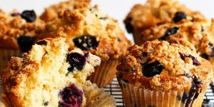Beitragsbild des Blogbeitrags Luftig weiche Blueberry Muffins