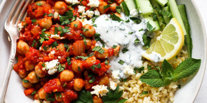 Beitragsbild des Blogbeitrags Orientalische Kichererbsen Bowl – mit Video