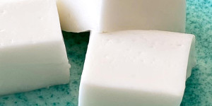 Beitragsbild des Blogbeitrags Haupia – Hawaiianischer Kokospudding