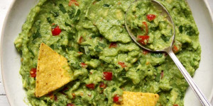 Beitragsbild des Blogbeitrags Cremige Guacamole – Der beste Avocado-Dip 