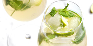 Beitragsbild des Blogbeitrags Hugo Cocktail – mit Prosecco oder Weißwein