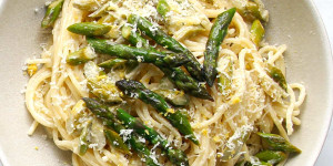 Beitragsbild des Blogbeitrags Cremige Spargel Spaghetti 