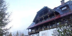 Beitragsbild des Blogbeitrags Yoga-Auszeit im Naturhotel Die Wasnerin, Bad Aussee