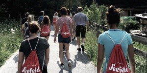 Beitragsbild des Blogbeitrags FYT Retreat-Review: Komm‘ zum OM! – Begegnungen und Einsichten bei den 1. Yoga- und Naturtagen in Seefeld, Tirol 