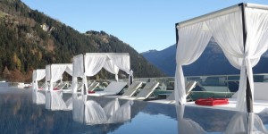 Beitragsbild des Blogbeitrags FYT Yogareise: Yoga & Detox Retreat mit Julia Lietz im Stock Resort im Zillertal 