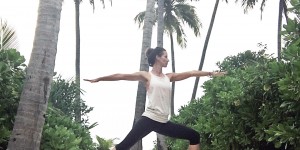 Beitragsbild des Blogbeitrags YOGA & REISEN: 8 kostenlose YouTube Yogavideos für unterwegs